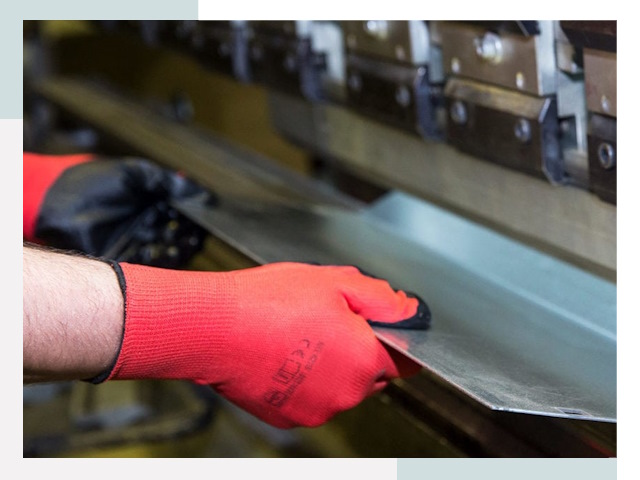 Гибка металла в Омск от 622 руб. - Надёжно и быстро